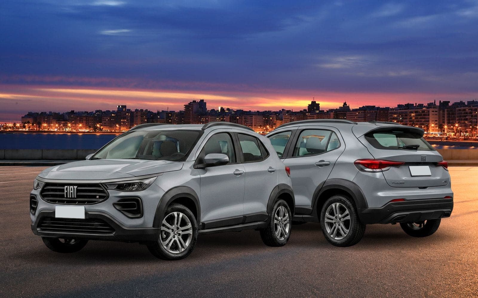 Fiat Pulse gris, de frente y de atrás, con la costa de Montevideo iluminada al anochecer detrás